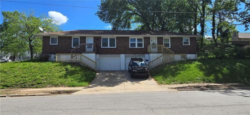 1303-1301-1303 Topping Ave, Kansas City, MO, 64126-2059 | Card Image