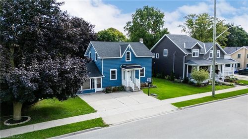 37 Decew St W, Tavistock, ON, N0B2R0 | Card Image