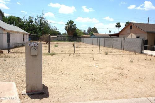 --2123 W Elm St, Phoenix, AZ, 85015-3448 | Card Image
