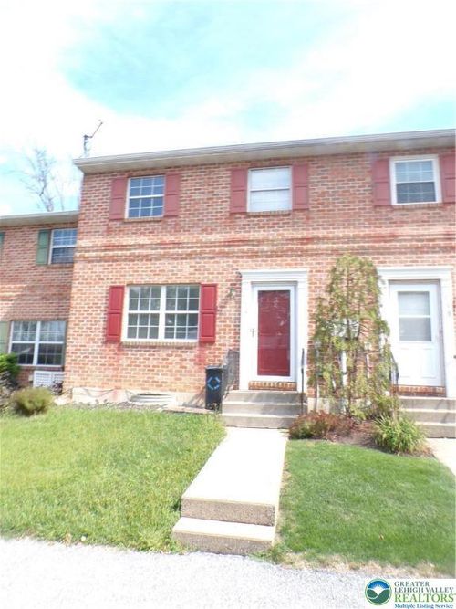 1392 Arch St, Emmaus, PA, 18049-3539 | Card Image
