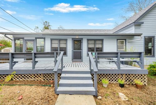 2102 Staples Rd, San Marcos, TX, 78666-9483 | Card Image