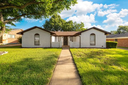 8348 Hillside Dr, Frisco, TX, 75033-3717 | Card Image