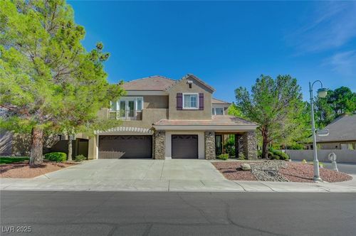 9600 Royal Lamb Dr, Las Vegas, NV, 89145-8685 | Card Image