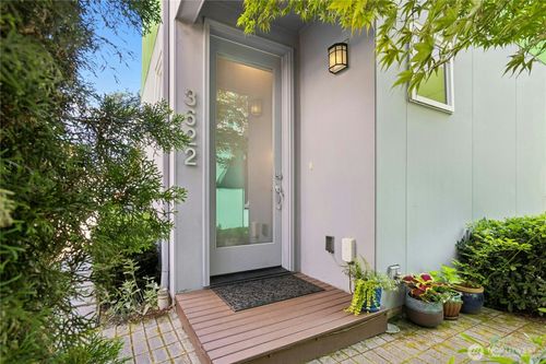 3622 36th Ave S, Seattle, WA, 98144-7107 | Card Image