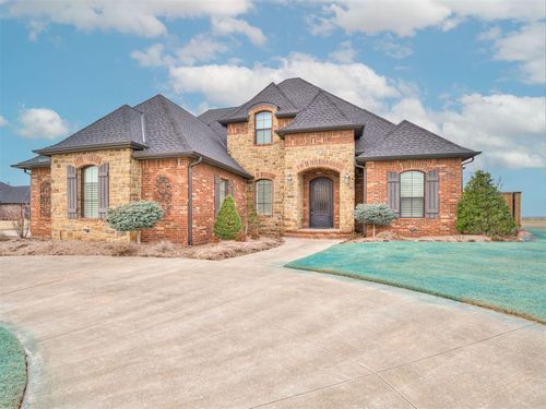 601 Elizabeth Dr, Okarche, OK, 73762-5800 | Card Image