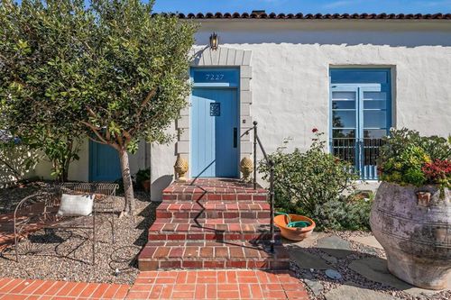 7227 Olivetas Ave, La Jolla, CA, 92037 | Card Image