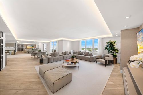 1432-2301 Collins Ave, Miami Beach, FL, 33139-1639 | Card Image