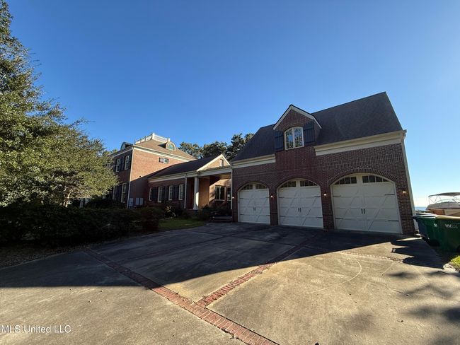 Carriage House | Image 21