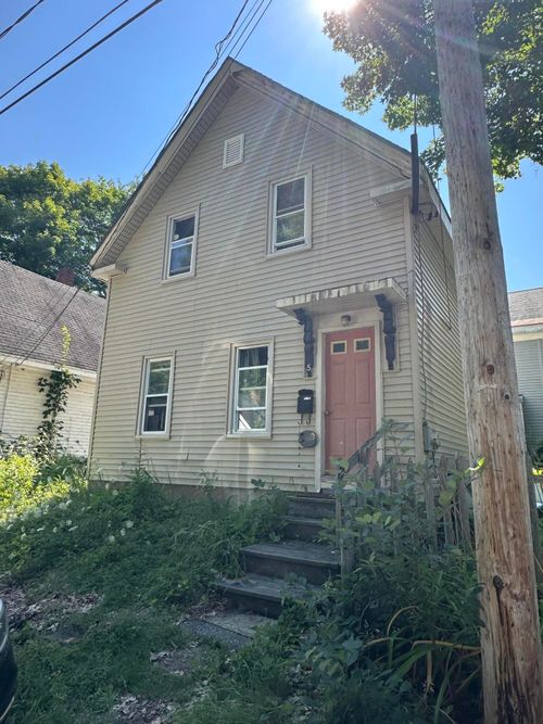 5 3rd St, Randolph, ME, 04346-5235 | Card Image
