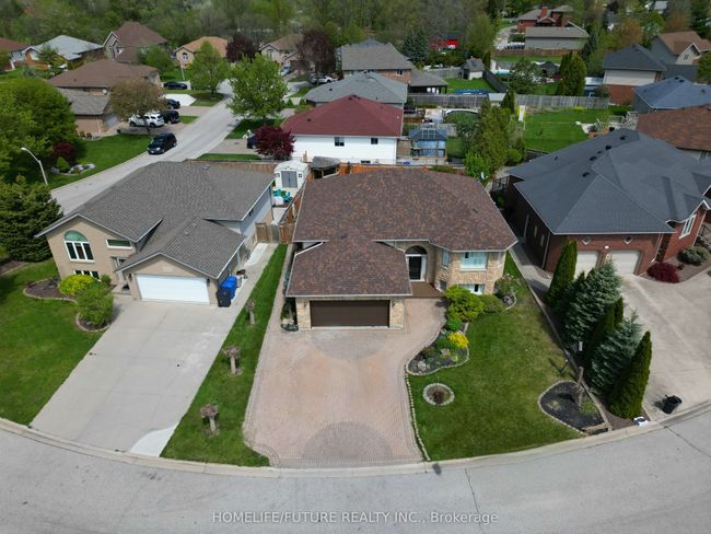 4738 Shadetree Crt, House other with 5 bedrooms, 3 bathrooms and 4 parking in Windsor ON | Image 5