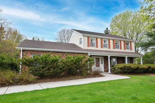 N79W22315 Bramble Dr, Lisbon, WI, 53089-2107 | Card Image