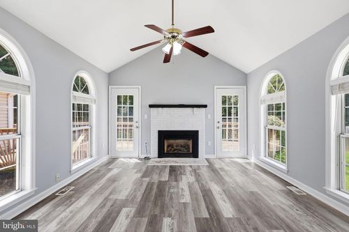 10422 Heather Greens Cir, Spotsylvania, VA, 22553-1716 | Card Image