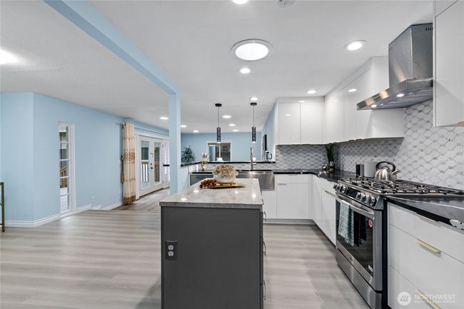 4530 240 Th St Sw, House other with 3 bedrooms, 2 bathrooms and null parking in Mountlake Terrace WA | Image 10