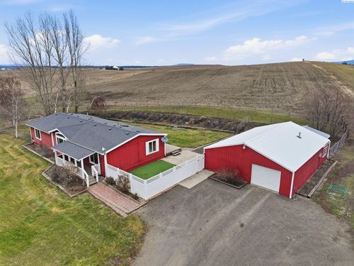 3013 E Watt Rd, Spangle, WA, 99031-9767 | Card Image