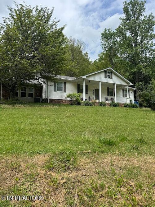 581 Fudges Chapel Rd, Surgoinsville, TN, 37873-5256 | Card Image