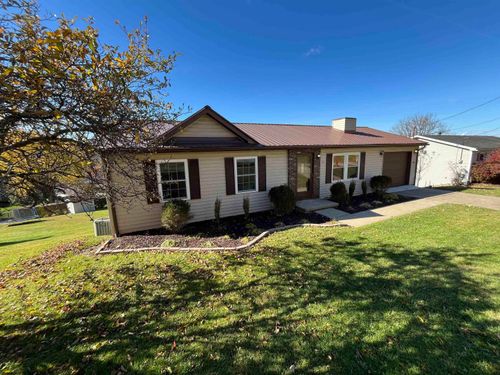 13 Arrowood Dr, Bridgeport, WV, 26330-1058 | Card Image