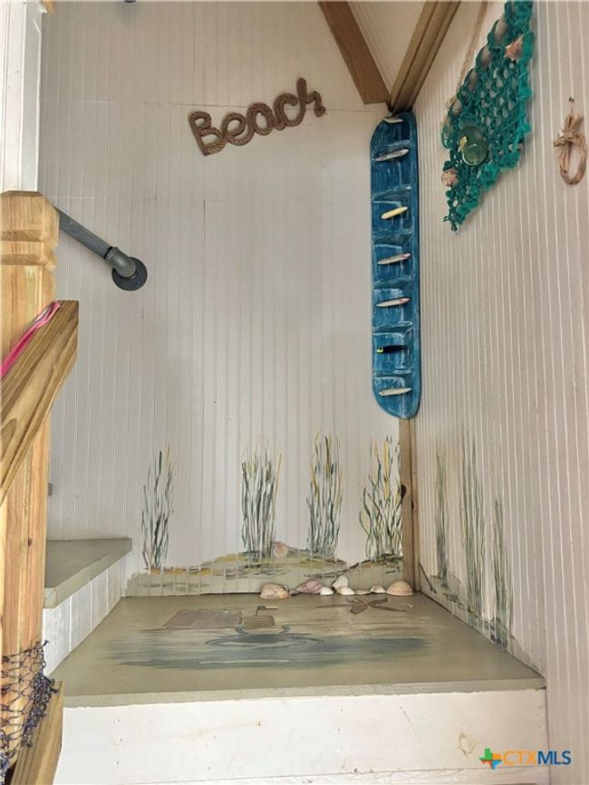 604 N 14 Th St, House other with 3 bedrooms, 3 bathrooms and null parking in Port O Connor TX | Image 11