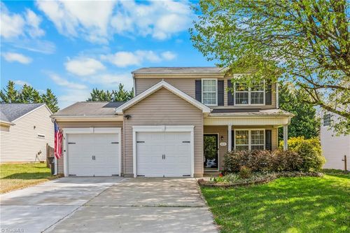 6031 Parkside Cir, Winston-Salem, NC, 27107-3679 | Card Image