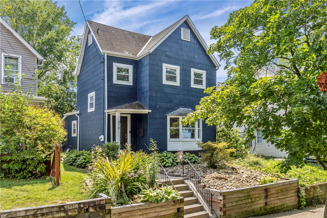 Poplar St, Verona, PA 15147