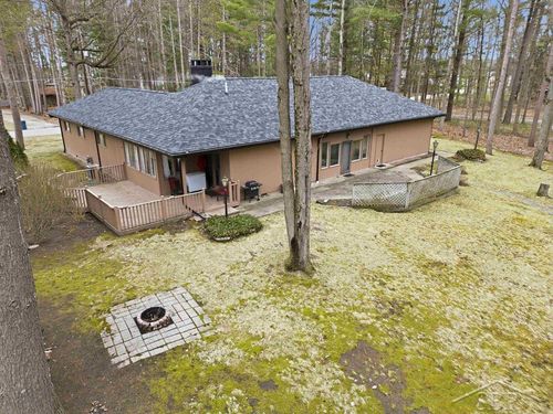 547 W Peterson Dr, Sanford, MI, 48657-9416 | Card Image