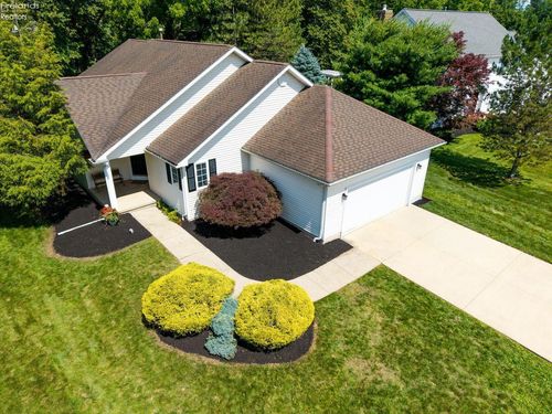 15 Whitefield Blvd, Norwalk, OH, 44857-9594 | Card Image
