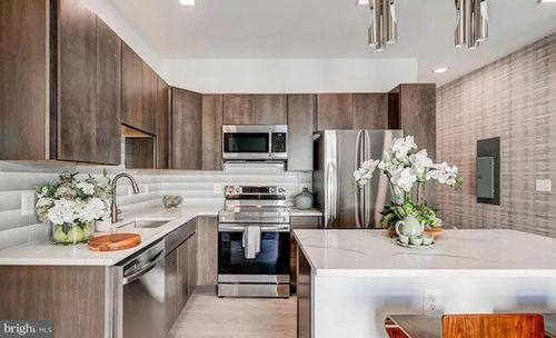 405-421 S Broadway, BALTIMORE, MD, 21231 | Card Image