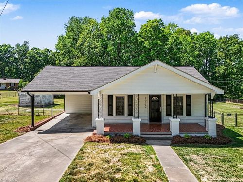 1072 Old State Hwy, Asheboro, NC, 27205-0917 | Card Image