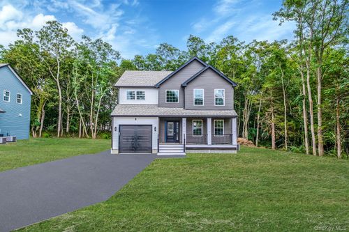 39 Lakeview Dr, Middle Island, NY, 11953-1349 | Card Image