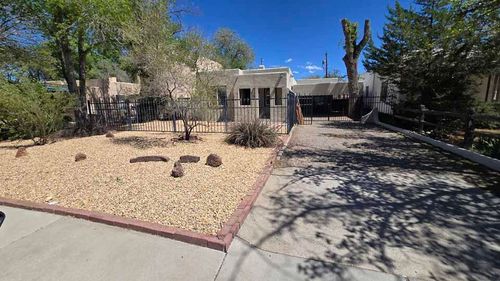 232 Solano Dr Ne, Albuquerque, NM, 87108-1042 | Card Image