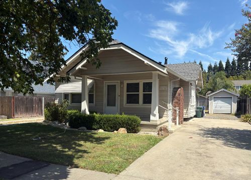 1131 2nd Ave, Walnut Grove, CA, 95690-9756 | Card Image