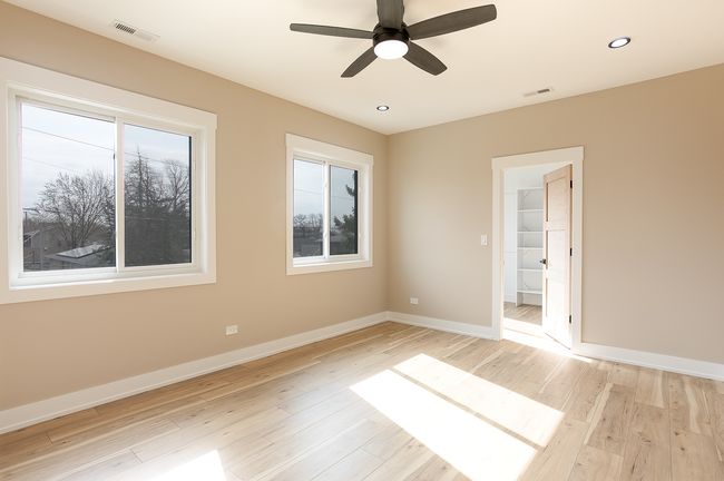 10932 S Nagle Ave, House other with 4 bedrooms, 4 bathrooms and 2 parking in Worth IL | Image 30