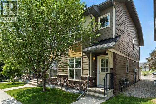 101 Sunset Dr, Cochrane, AB, T4C0W8 | Card Image