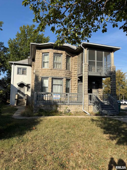 320 N Sherman Ave, Macomb, IL, 61455-7005 | Card Image