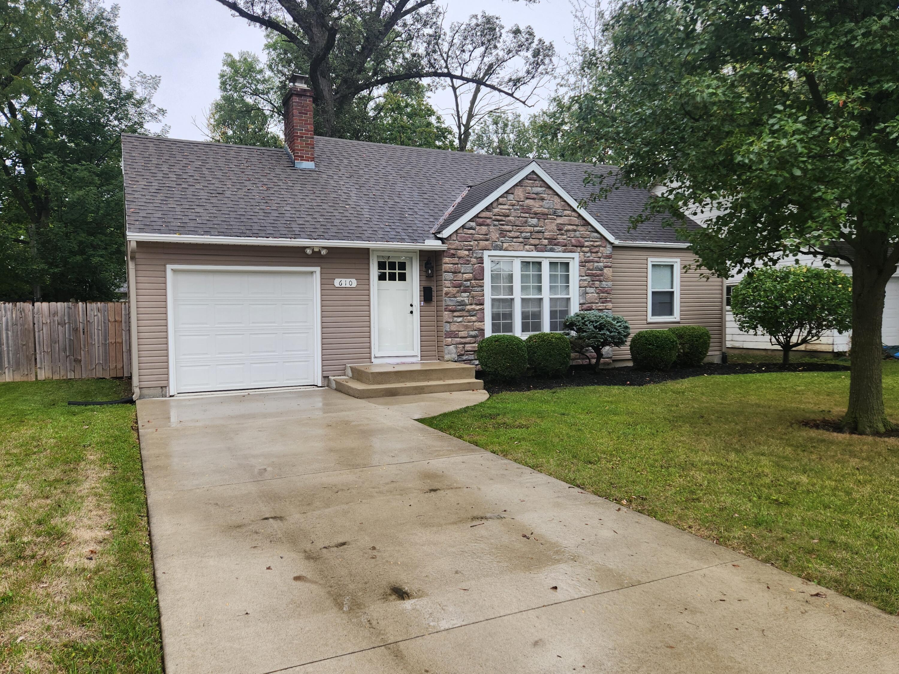 Maple St, Celina, OH 45822