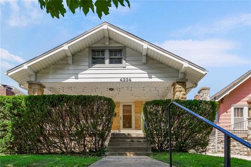 4234 Genessee St, Kansas City, MO, 64111-4111 | Card Image
