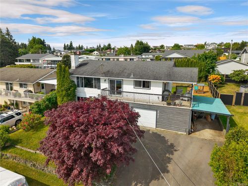 880 Galerno Rd, Campbell River, BC, V9W5J4 | Card Image