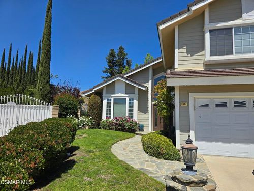 3017 Klamath Ave, Simi Valley, CA, 93063-5733 | Card Image