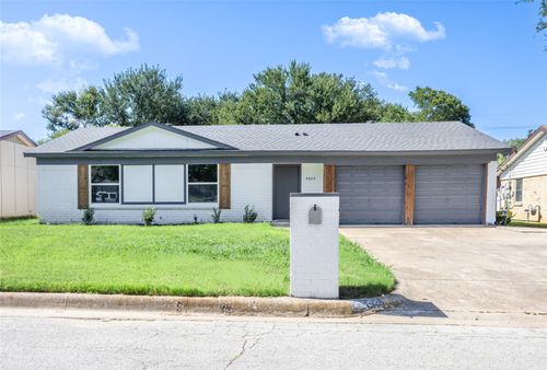 4604 Parkwood Dr, Forest Hill, TX, 76140-1413 | Card Image