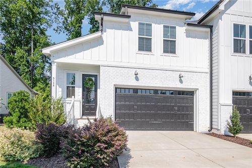5146 Whaitley Ln, Greensboro, NC, 27407-7955 | Card Image
