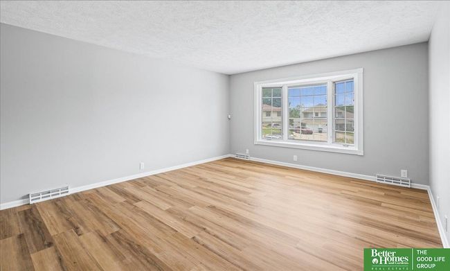 13214 Marinda Cir, House other with 3 bedrooms, 2 bathrooms and 2 parking in Omaha NE | Image 4