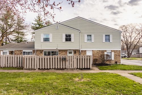 kr-8336 Woodall Dr, Indianapolis, IN, 46268-1733 | Card Image