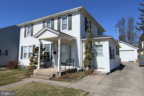 45 W Roosevelt Ave, Middletown, PA, 17057-2126 | Card Image