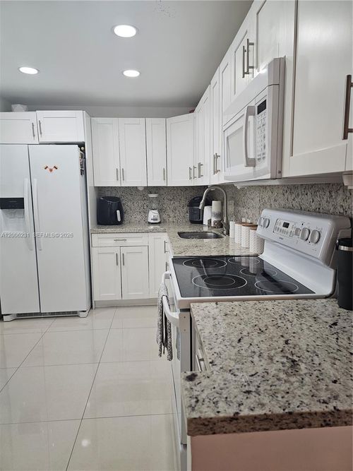 315-20400 W Country Club Dr, Aventura, FL, 33180-1649 | Card Image