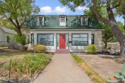 400 S Main St, Belton, TX, 76513-3460 | Card Image