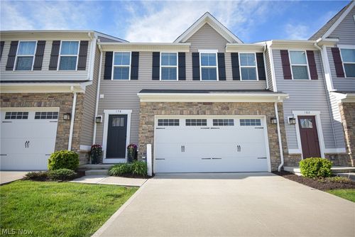 178 Topsail Dr, Medina, OH, 44256-4322 | Card Image