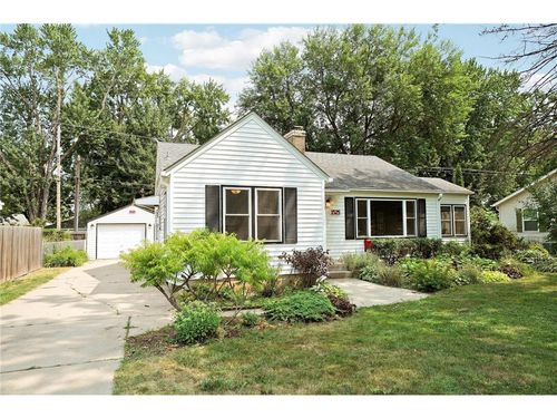 1525 Ramsey St, Hastings, MN, 55033-3127 | Card Image