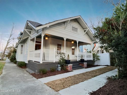 906 Dock St, Wilmington, NC, 28401-4717 | Card Image