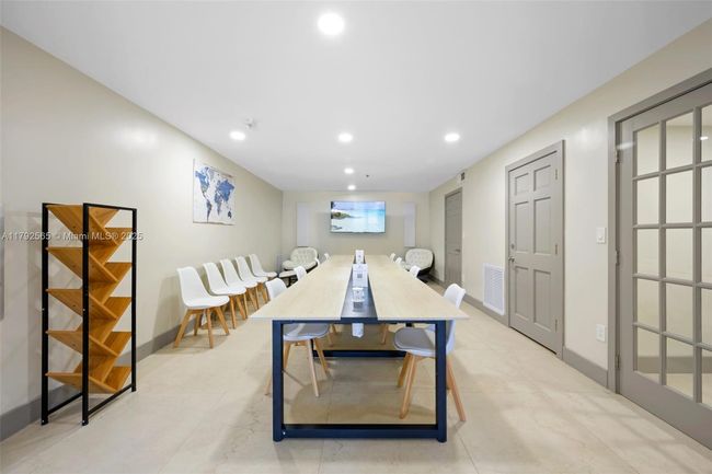 1406 - 19999 E Country Club Dr, Condo with 2 bedrooms, 2 bathrooms and null parking in Aventura FL | Image 44