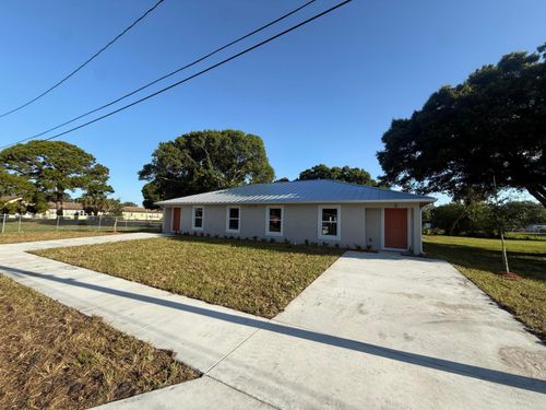 2710 Avenue Avenue E, Fort Pierce, FL, 34947 | Card Image