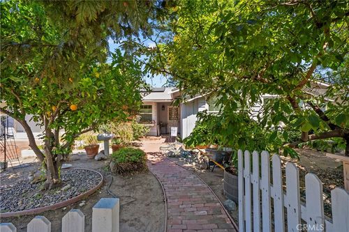 9658 Oso Avenue, Chatsworth, CA, 91311 | Card Image